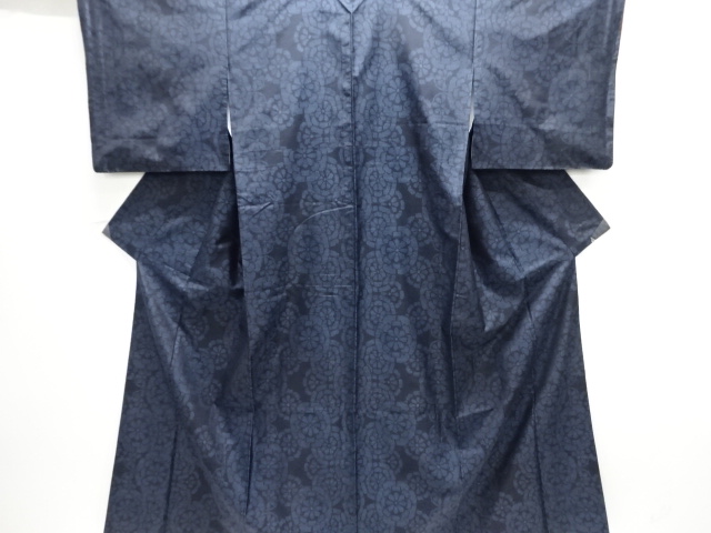 源氏車模様織り出し本場泥大島紬着物